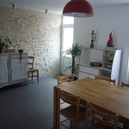 בית נופש Maison De Ville Renovee
